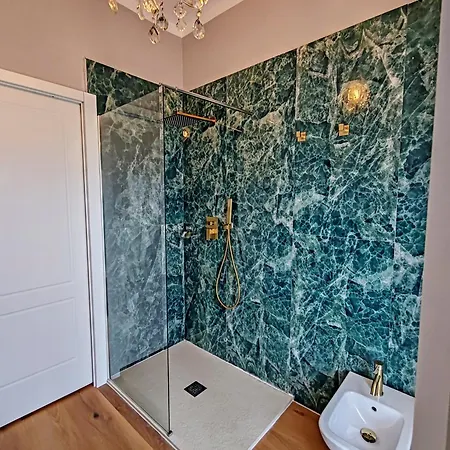 Apartament Alpha Brescia